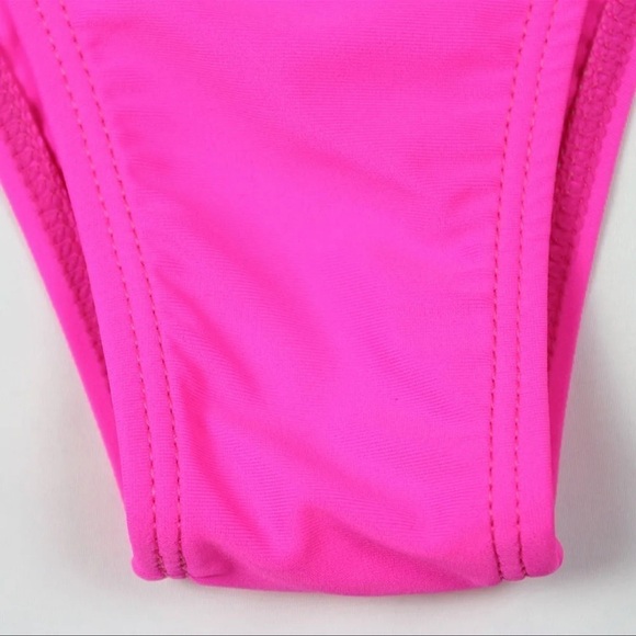 The Flamingo Cut-out Chain Linked One Piece Monokini Swimsuit - Picture 5 of 6